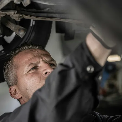 Car brake and suspension repair services at ACQ in Coventry